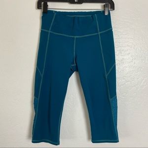 Athleta Teal Capri Leggings XS Pockets